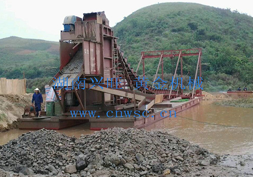 采金船-剛果金-工作現場(chǎng)